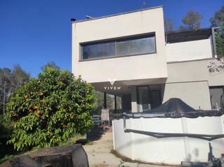 Casa  Firmament del (colines). Casa independiente en venta en les colinescal suri