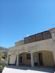 Maison jumelée à Olivella. Disfruta de tu hogar y negocio en un entorno privilegiado!