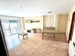 Appartement à Les Roquetes. Se vende amplio piso en el centro de les roquetes sant pere de r