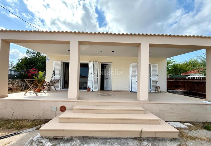 Foto 786d8186-60cf-4fcf-8cd9-0cb3b69ae76e. Casa preciosa casa en zona tranquila de vilanova y la geltrú en Vilanova i la Geltrú
