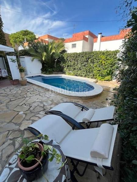 Foto db8e3c02-84ed-4f9c-8438-29683575232e. Casa espectacular casa en segunda linea de mar con piscina!!! en Cubelles