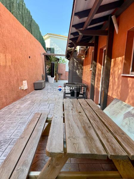 Foto 2324f2f8-2db0-45c5-88e0-1cc98831c8cd. Xalet amb calefacció aparcament piscina a Cunit residencial Cunit