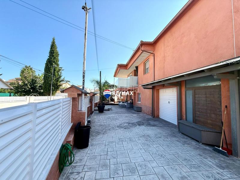 Foto 3177f5de-ded5-411f-99e1-db7a190f2596. Xalet amb calefacció aparcament piscina a Cunit residencial Cunit