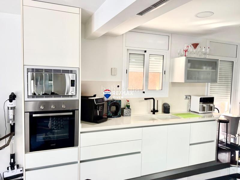 Foto 709fe83c-6a6b-4cc4-9e7b-3b4b62a58925. Xalet amb calefacció aparcament piscina a Cunit residencial Cunit