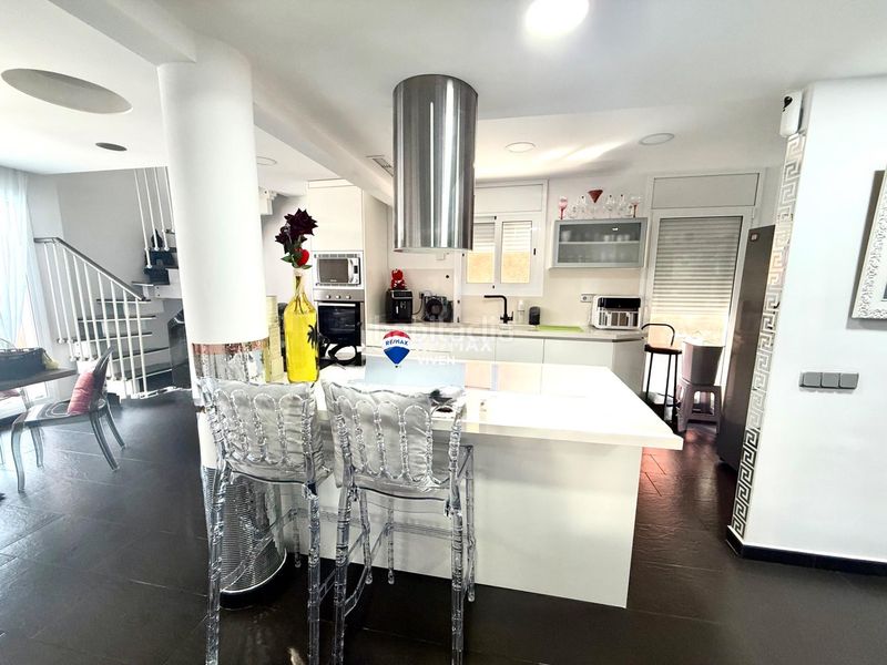Foto ad8e24e9-c159-4ab5-ba96-fae31d301245. Chalet  en cubelles en Cunit residencial Cunit