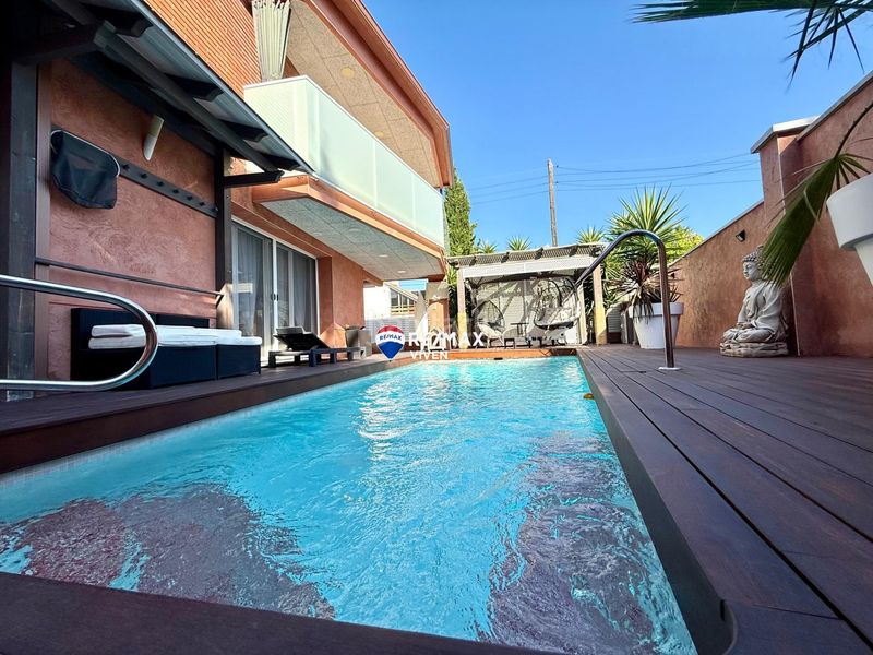 Foto b37c5337-5b28-4311-9d1c-0baede7c085e. Xalet amb calefacció aparcament piscina a Cunit residencial Cunit