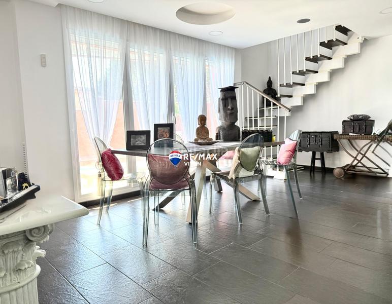 Foto e4fb2808-63b2-44b8-941a-1c0545630b7a. Xalet amb calefacció aparcament piscina a Cunit residencial Cunit