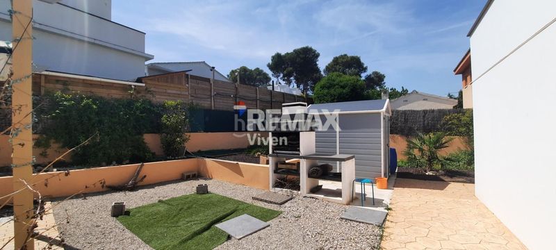 Foto 39df9e99-6d4e-4ba2-b0b6-9d93b9c70e0e. Casa amb calefacció piscina a Canyelles