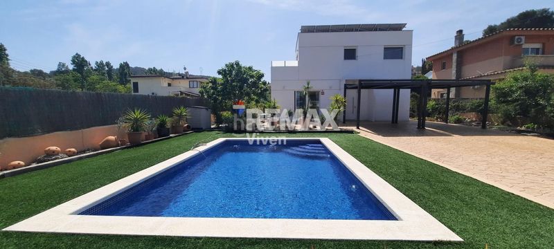 Foto 6470a653-27fc-49ec-b9e7-f117e1e41962. Casa amb calefacció piscina a Canyelles