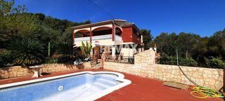 Casa en Mas Trader-Corral d´En Tort-Corral d´En Cona. Chalet con piscina en cubelles, déjalo a tu gusto