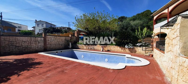 Foto eb94fafe-cfd1-44fb-aaa6-88fca03d92aa. Casa amb aparcament a Mas Trader-Corral d´En Tort-Corral d´En Cona Cubelles