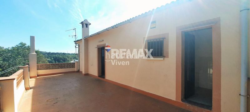 Foto f12e8d5e-f250-4b1c-8a99-f4a52981b653. Casa amb aparcament a Mas Trader-Corral d´En Tort-Corral d´En Cona Cubelles