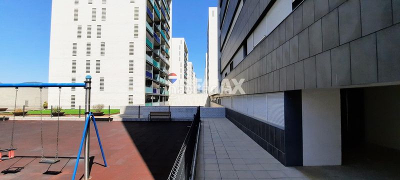 Foto 4430355b-00ff-41ce-87bc-fdba0c7aebaf. Pis amb aparcament piscina a Vilamarina Viladecans
