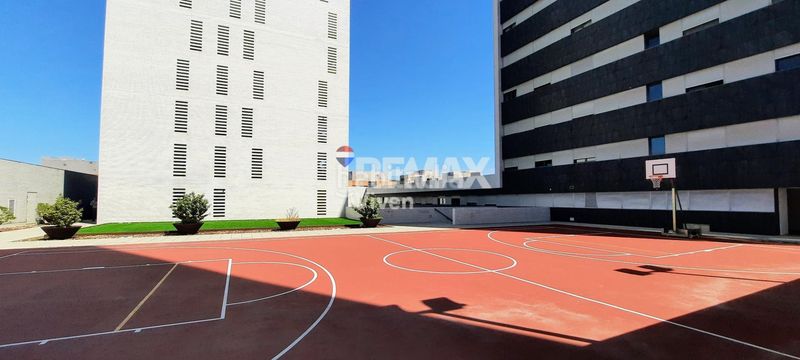 Foto 5dae0b6b-93d4-49c6-ac7b-83de6a74cdc5. Pis amb aparcament piscina a Vilamarina Viladecans