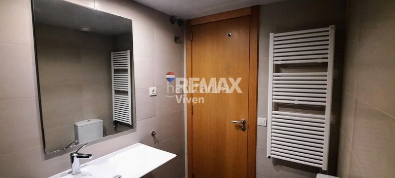 Foto a81996e4-2b4d-4223-9503-f95b627285a6. Pis amb aparcament piscina a Vilamarina Viladecans