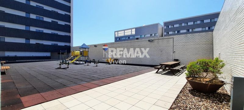 Foto aa438272-aabf-4216-971c-4fff853b3d21. Pis amb aparcament piscina a Vilamarina Viladecans
