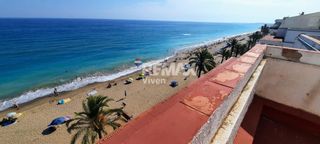 Piso en Calafell Platja. Oportunidad en primera línea de mar! con parking