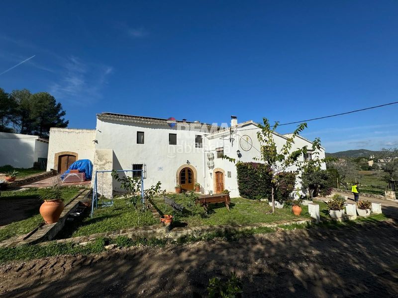 Foto 9d5b7049-8f59-4ef3-bd18-4c273d2da612. Masia amb calefacció a Garrapinillos Zaragoza