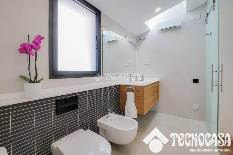 Foto 1a52650e-d63a-4cf3-8f8b-3c5ca184e068. Casa pareada casa en venta en Sant Andreu de Palomar Barcelona