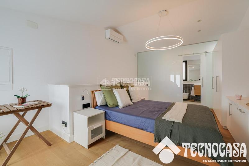 Foto d18df113-af65-41ee-a690-0a6e2b9878dc. Casa pareada casa en venta en Sant Andreu de Palomar Barcelona
