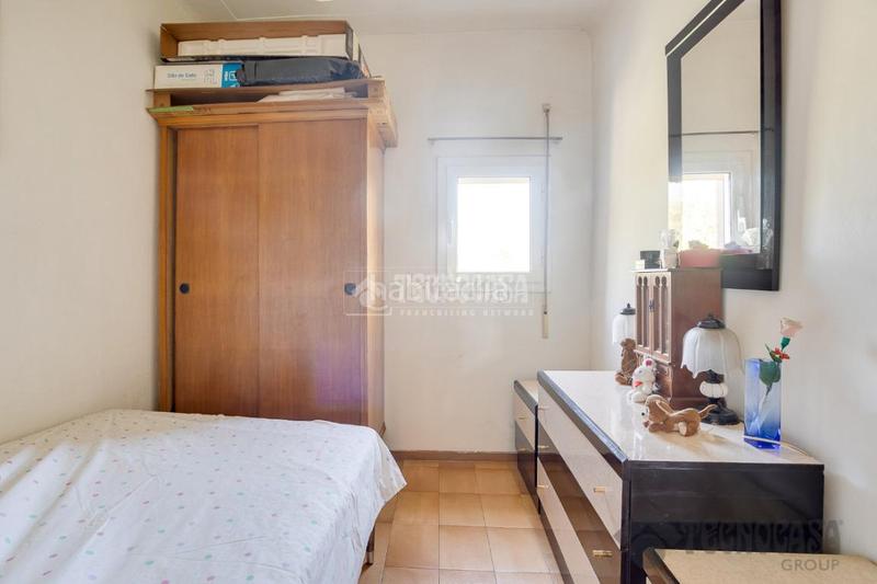 Foto 30c440d1-9537-4290-a462-b35f8a08d40b. Piso  en venta en Besòs - Maresme Barcelona