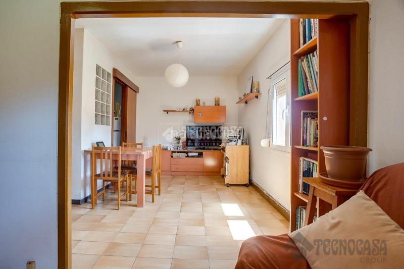 Foto 37646435-9969-4b52-a2ac-4eb058bfc794. Piso  en venta en Besòs - Maresme Barcelona
