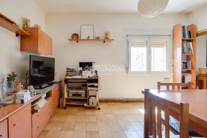 Foto 735ce9ac-34b9-4d31-9078-d1f468081c8e. Piso  en venta en Besòs - Maresme Barcelona