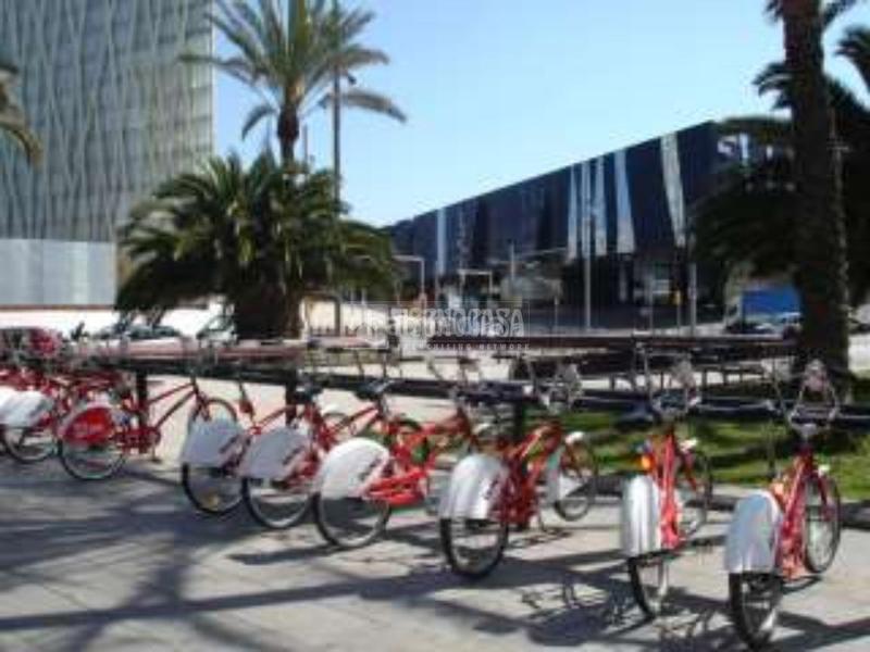 Foto d139b104-4b94-40f2-8e9d-2a20ec37aaf2. Local comercial tienda en venta en Besòs - Maresme Barcelona