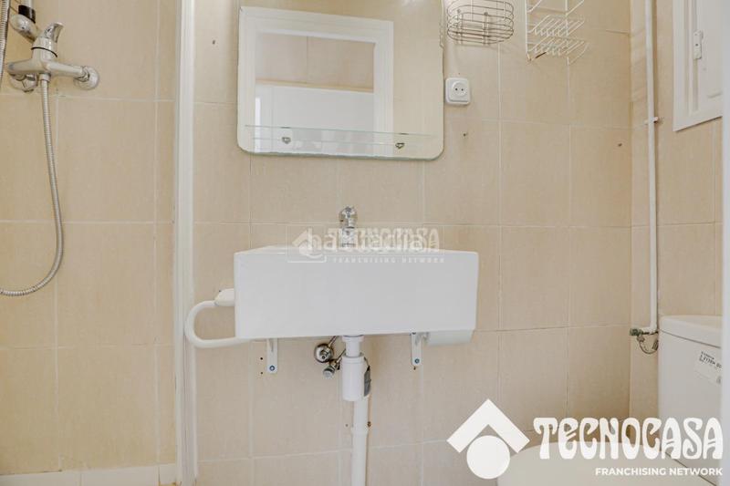 Foto ff151010-7ba5-484d-afaa-f4bb16aea69b. Etagenwohnung in Besòs - Maresme Barcelona