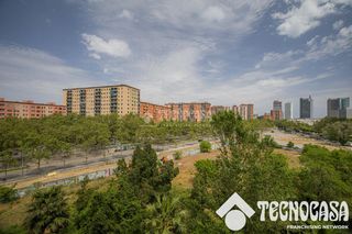 Pis a Diagonal Mar i el Front Marítim del Poblenou