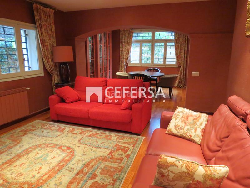 Foto 48784c9c-8b03-4fbe-b888-17d4ecd0b61c. Casa con riscaldamento parcheggio in Tres Torres Barcelona