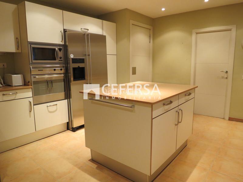 Foto 6cc188a3-58a3-4fdc-96e6-d8aff9393e31. Casa con riscaldamento parcheggio in Tres Torres Barcelona