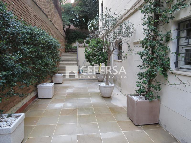 Foto 843d66de-c4bb-4212-8fbe-e9107743c24f. Casa con riscaldamento parcheggio in Tres Torres Barcelona