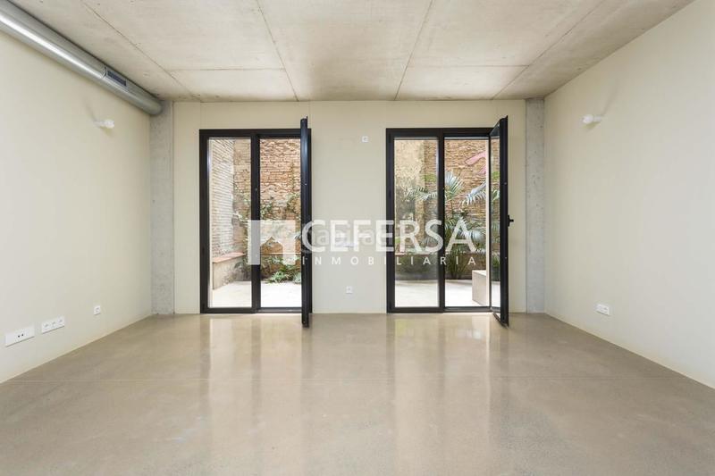 Foto 5a5b5b05-ec73-4b74-beed-dbf7f702f2ed. Planta baixa amb calefacció a Sagrada Família Barcelona