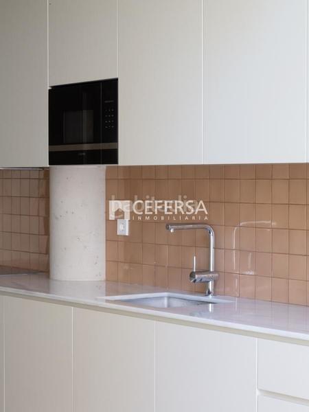 Foto 749d11a4-9231-4f9e-92b8-df653ca19de2. Planta baixa amb calefacció a Sagrada Família Barcelona