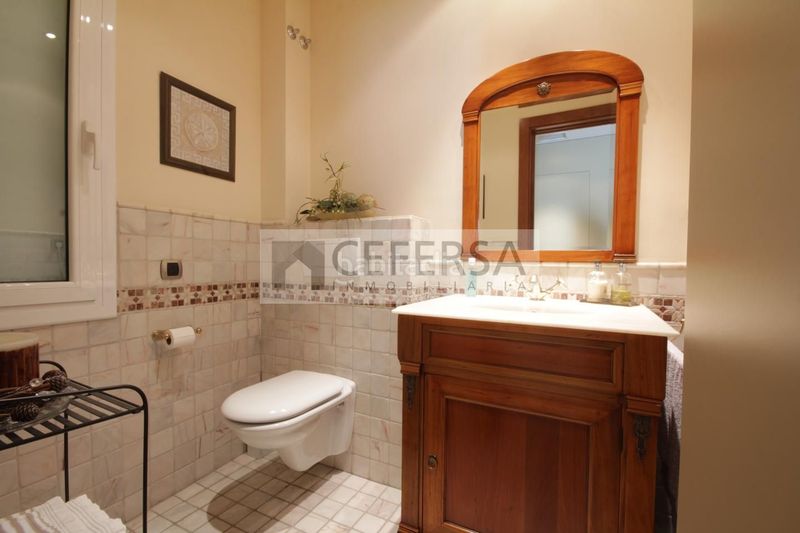 Foto 3d2f3c92-0145-4b29-85e4-84d8dadb4134. Casa amb aparcament a Tres Torres Barcelona