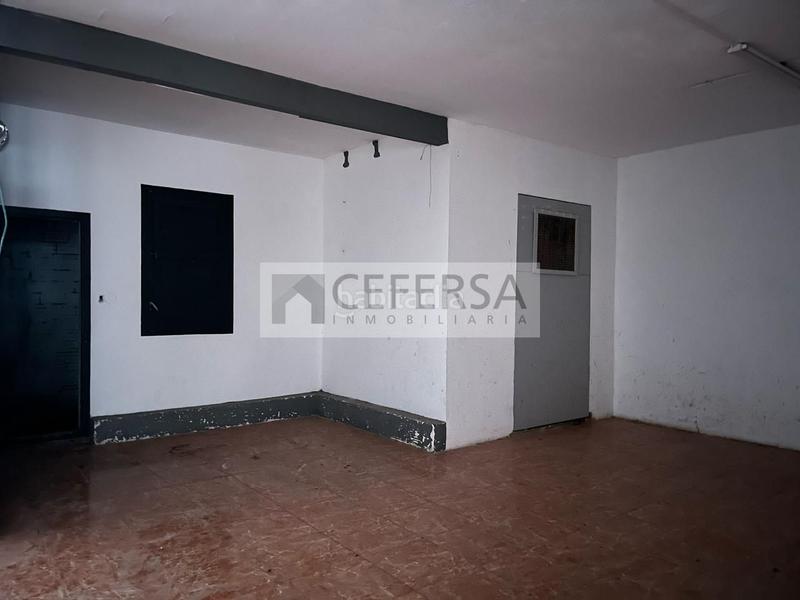 Foto a2783626-b721-4cc8-832e-fd941fbfc93e. Local comercial a Centre Sant Joan Despí