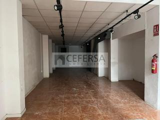 Local commercial  De barcelona. Local comercial en venta en el centro de sant joan desp