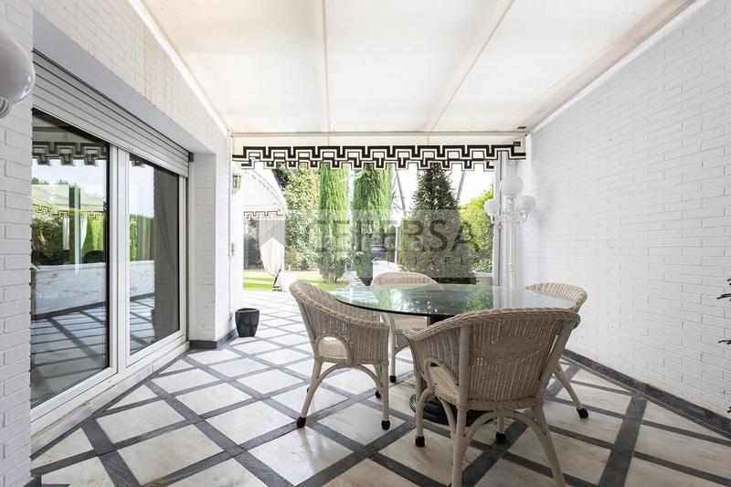 Foto 108b94bf-16f2-44ba-b203-6d1855e48fdd. Casa a schiera con riscaldamento parcheggio piscina in Barcelona