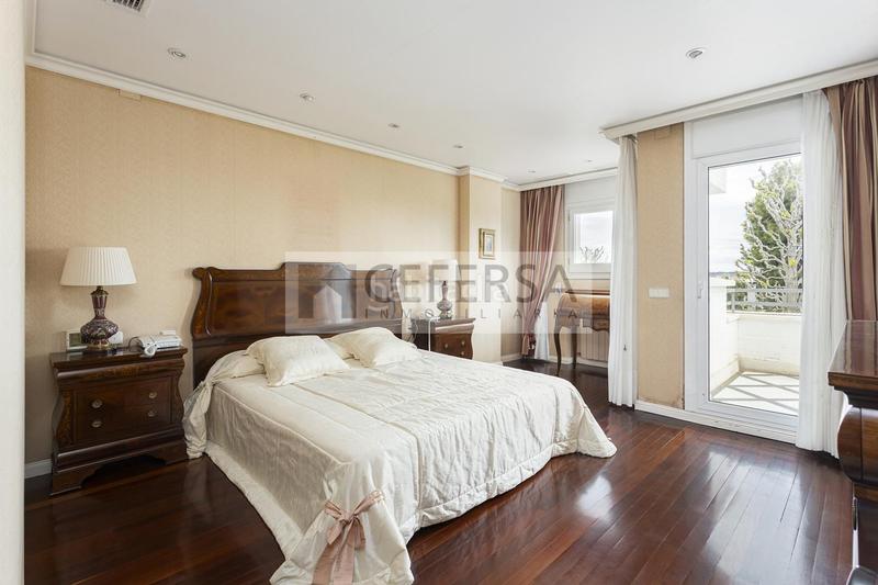 Foto 6ed2d736-03aa-4f5a-a0ce-fffdc83d7791. Casa a schiera con riscaldamento parcheggio piscina in Barcelona