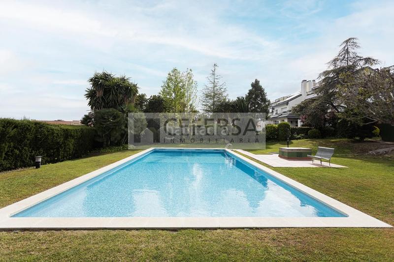 Foto 7c67d8c7-a766-4fcd-9c3c-491058f29850. Casa a schiera con riscaldamento parcheggio piscina in Barcelona