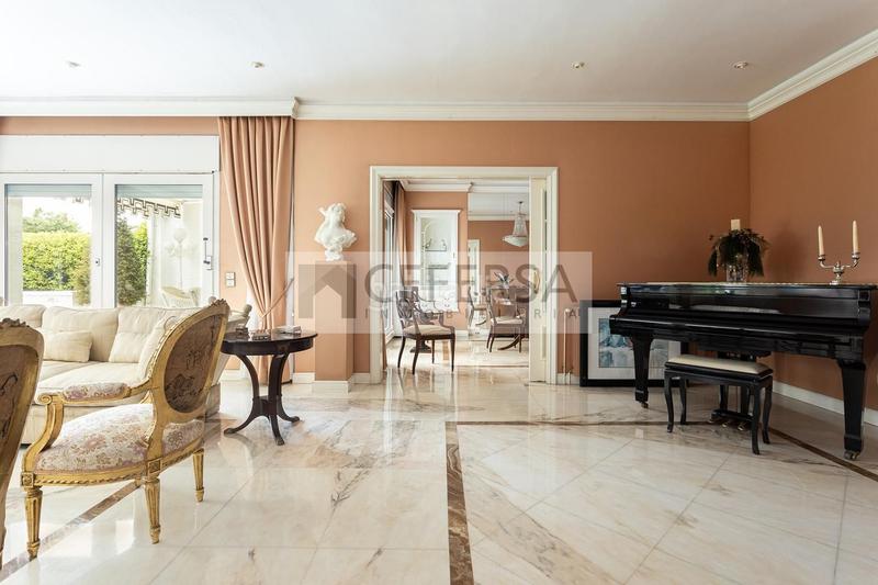 Foto a504034a-6776-4e39-8bc5-b1f66add6022. Casa a schiera con riscaldamento parcheggio piscina in Barcelona