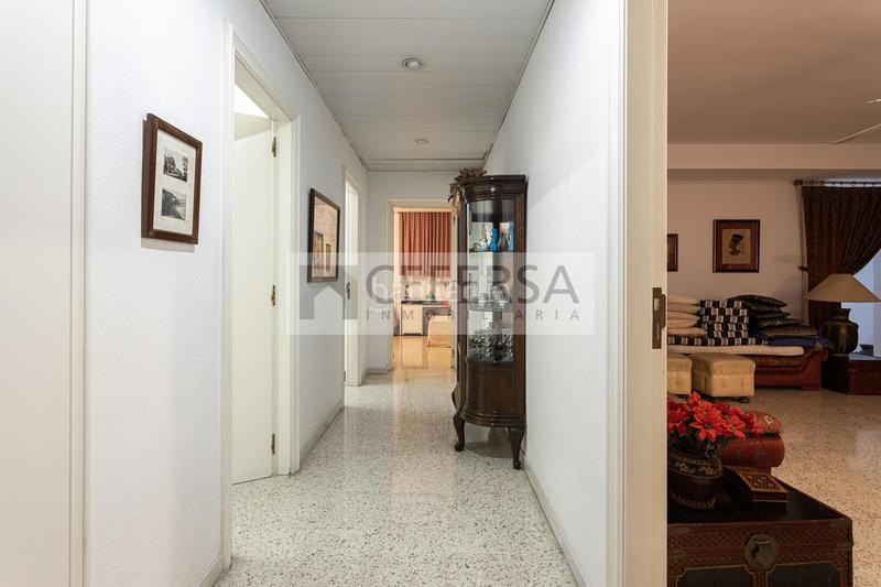 Foto f80ea907-799b-4a88-8b97-d50d77122fab. Casa a schiera con riscaldamento parcheggio piscina in Barcelona