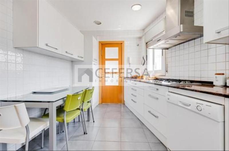 Foto 306608f5-b612-44ee-8e98-cc34fb78505c. Casa  unifamiliar con licencia turística y locales comerciales en ubicación inmejorable del passeig en Blanes
