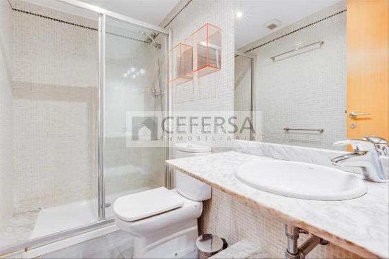 Foto 9aa62dde-f6e8-4f14-af8a-588932cf3a9b. Casa  unifamiliar con licencia turística y locales comerciales en ubicación inmejorable del passeig en Blanes