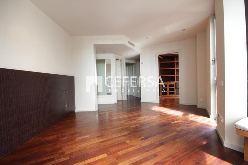 Foto 17b3ed8a-8d25-4ee1-9ba5-aea431210e3e. Alquiler piso magnífico piso alto soleado en zona de Pedralbes. en Barcelona