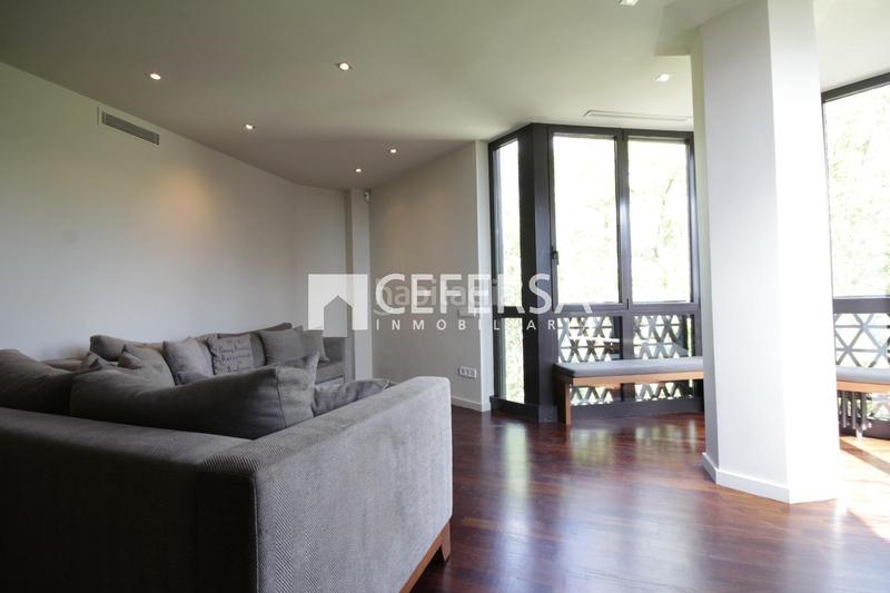 Foto dfb5cda1-69fa-4916-b3b5-312eb547bde5. Location appartement avec chauffage parking dans Pedralbes Barcelona