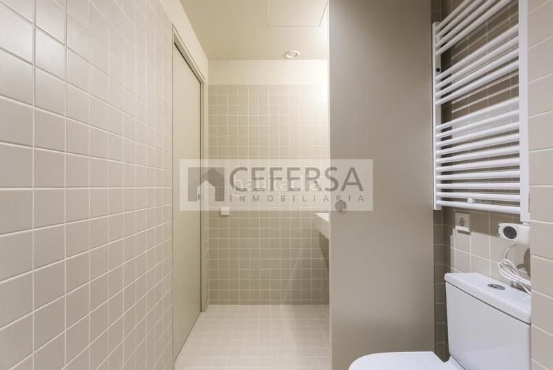 Foto 2d05b3b5-cfe1-4fb0-a6a3-c87c01a8ff0a. Planta baja espectacular dúplex con jardín privado en edificio de obra nueva en sagrada familia en Barcelona