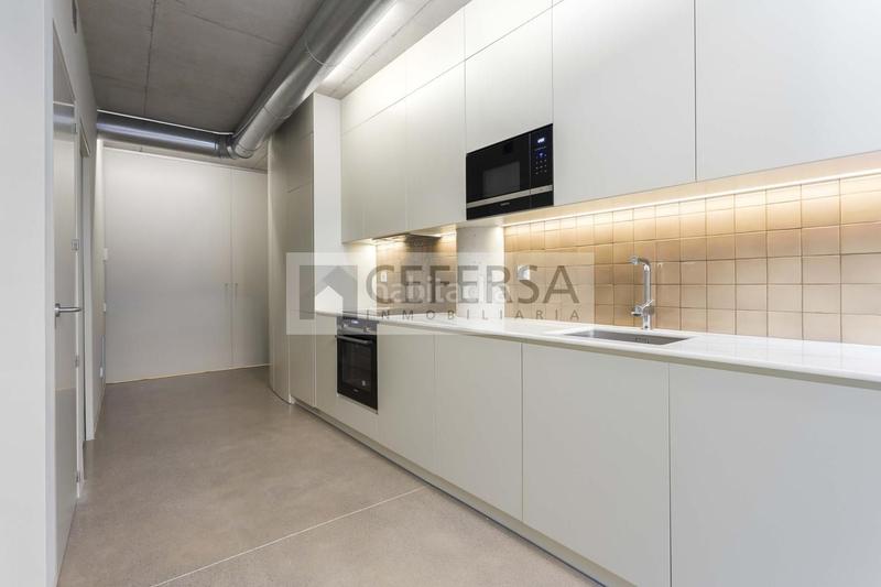 Foto d9a4e454-6d94-41b6-9a46-3a2b44c5a64d. Planta baja espectacular dúplex con jardín privado en edificio de obra nueva en sagrada familia en Barcelona