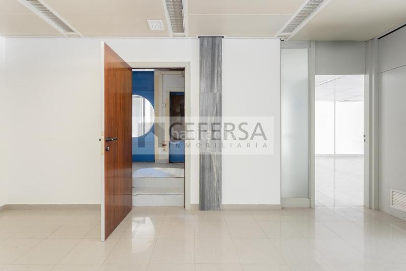 Foto a50af192-f970-47ea-904f-9c7e8e30fdd0. Affitto ufficio in Tres Torres Barcelona
